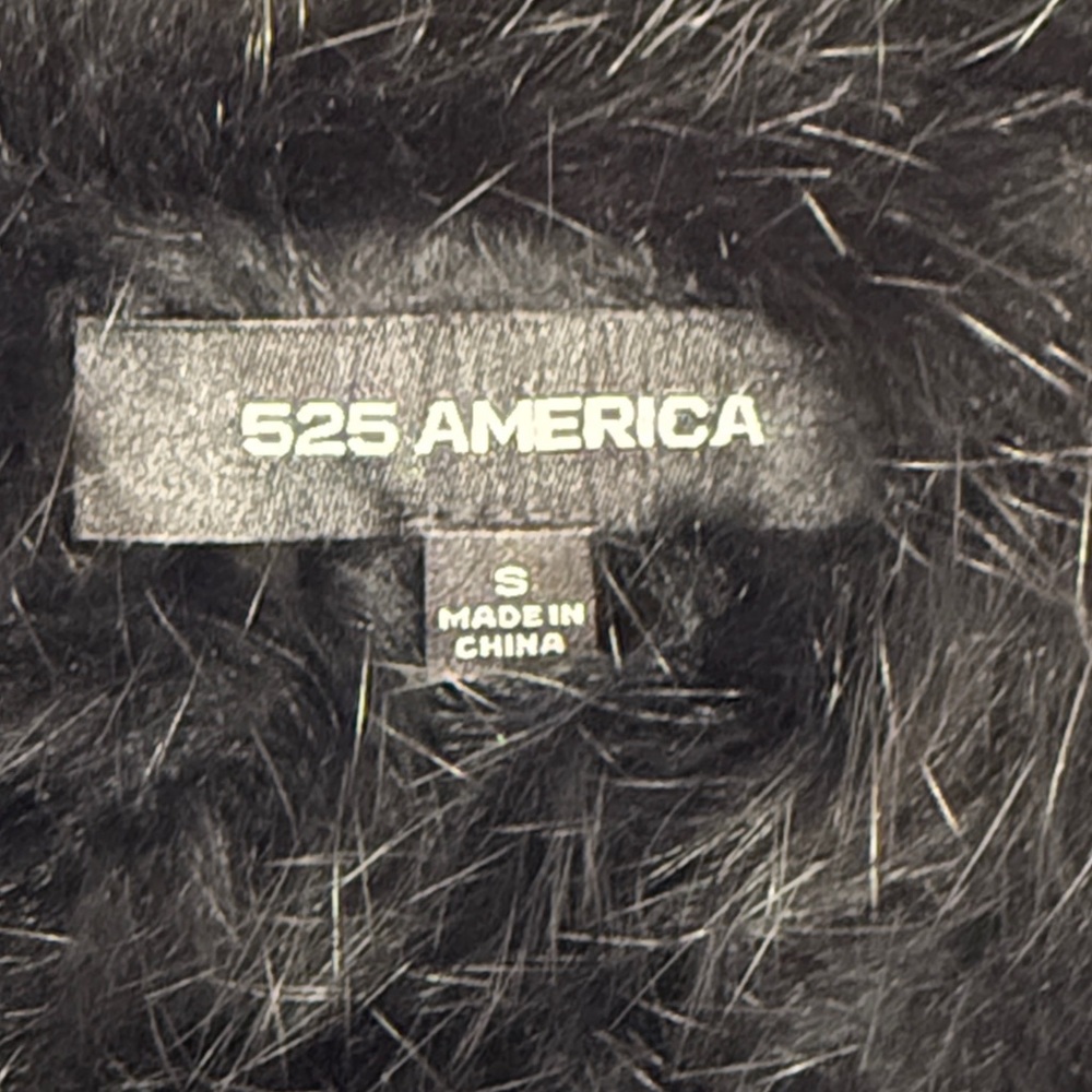 525 America Rabbit Vest - Picture 2 of 5